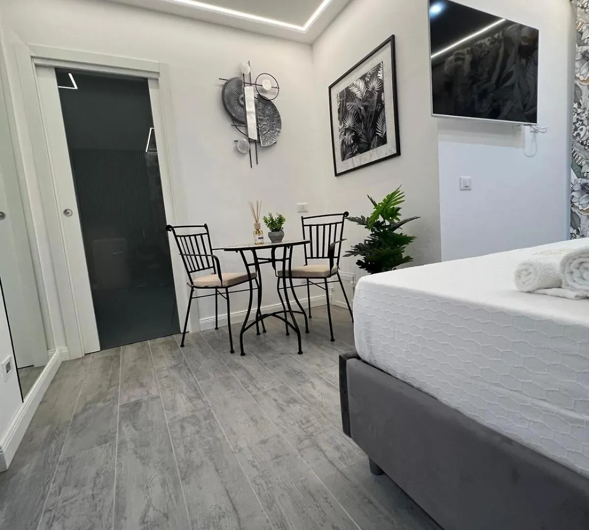 Luxury House Stazione Centrale Palermo 0*,