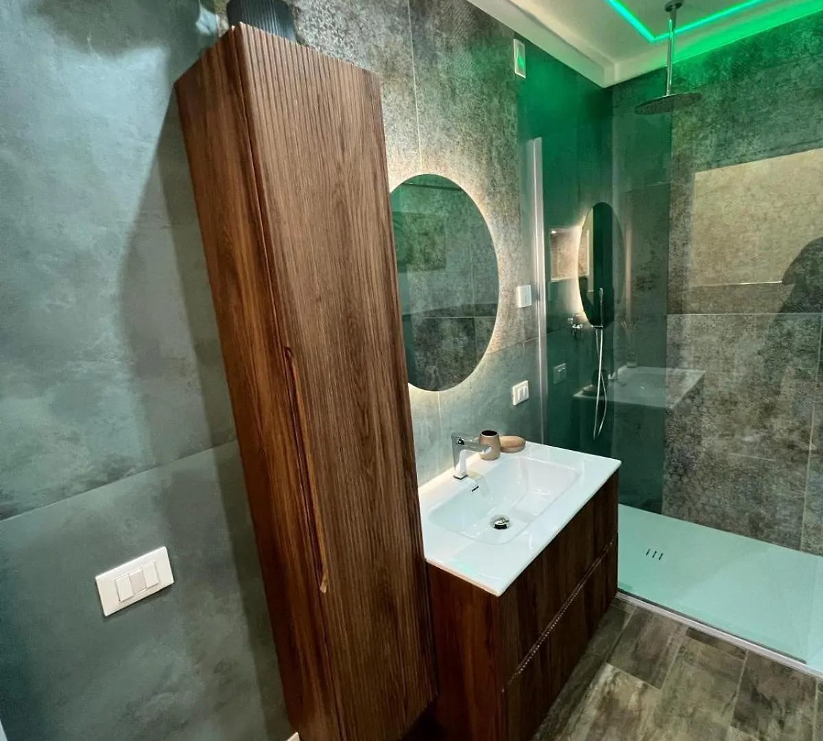 Luxury House Stazione Centrale Palermo Apartment